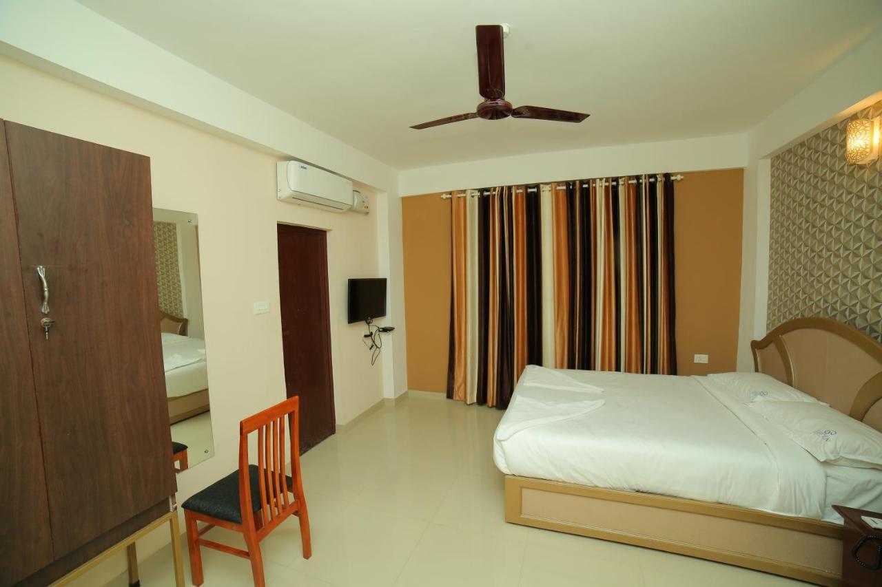 Hotel Falcon Thiruvananthapuram Exterior foto